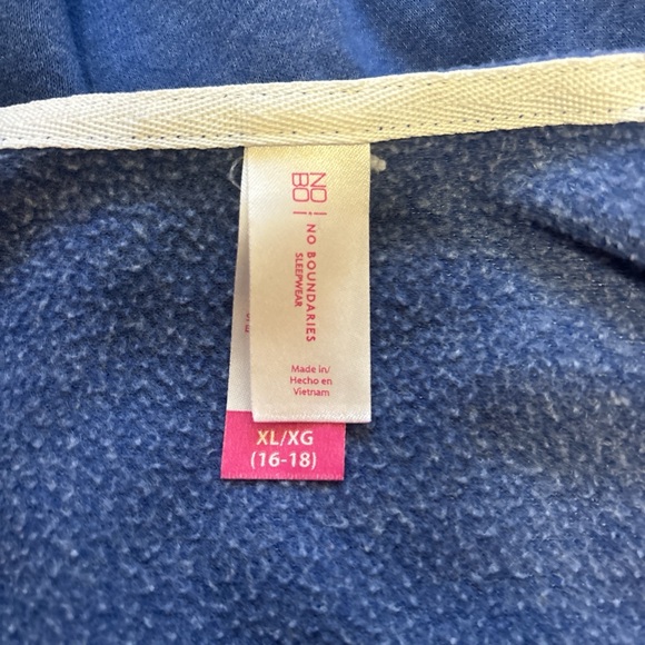 No Boundaries Navy 'Need Coffee' Sweatshirt Graphic Slouchy Sz XL - Picture 5 of 7